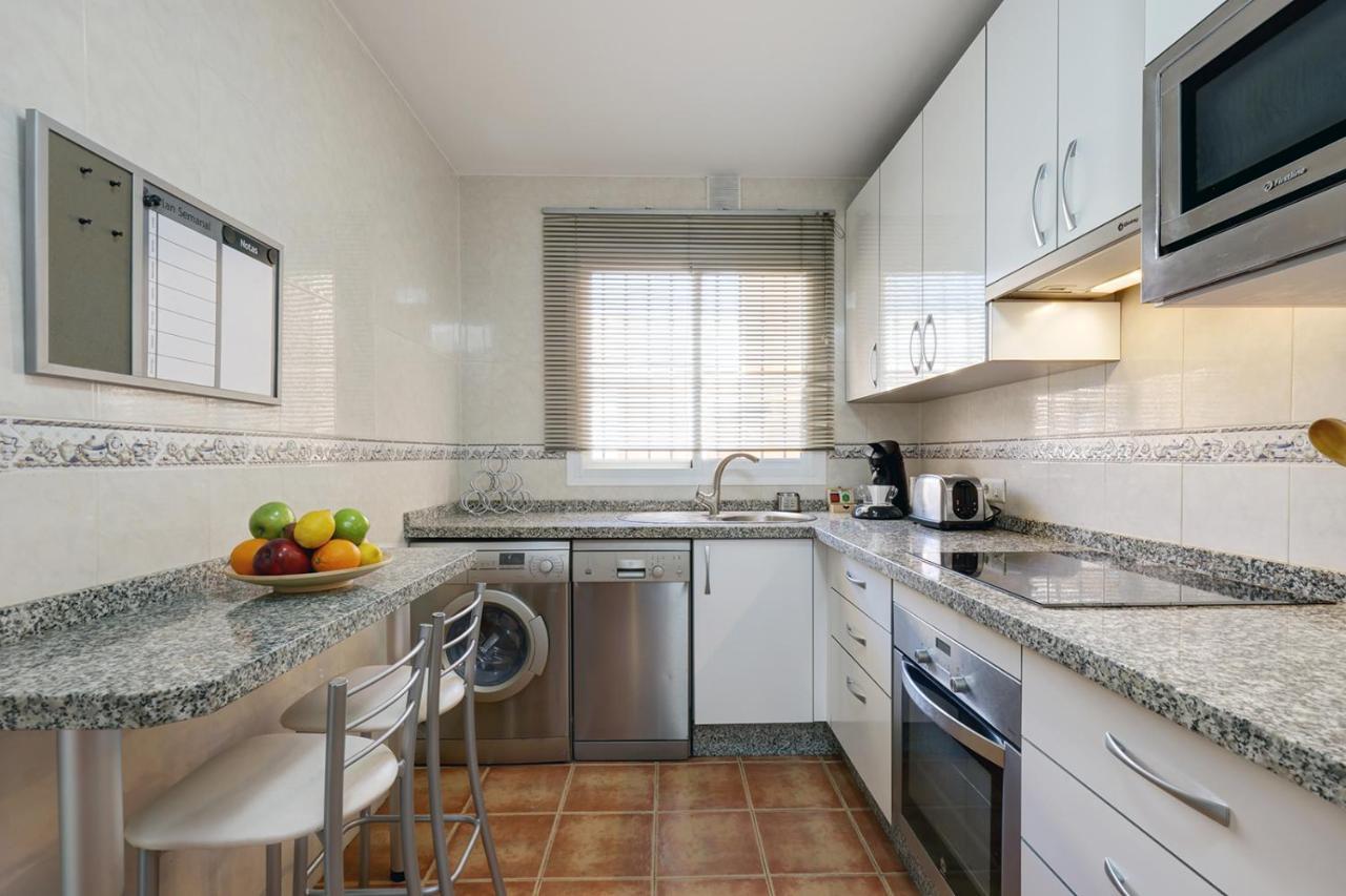 Top Floor Fuengirola Park Apartment With Parking Buitenkant foto